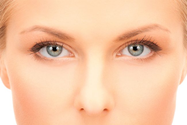 párpados caídos (1) párpados caídos